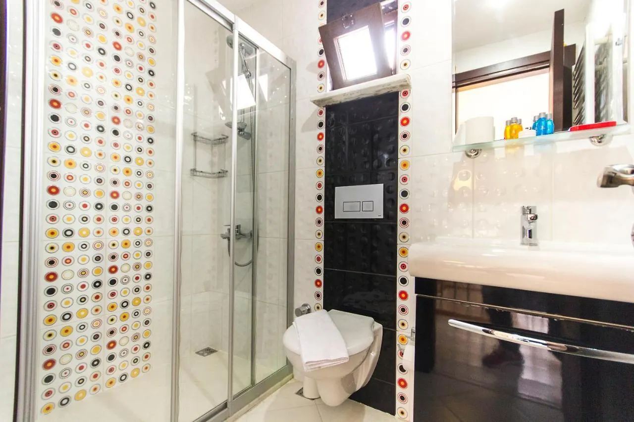 Aytur Suites 44 이스탄불 아파트